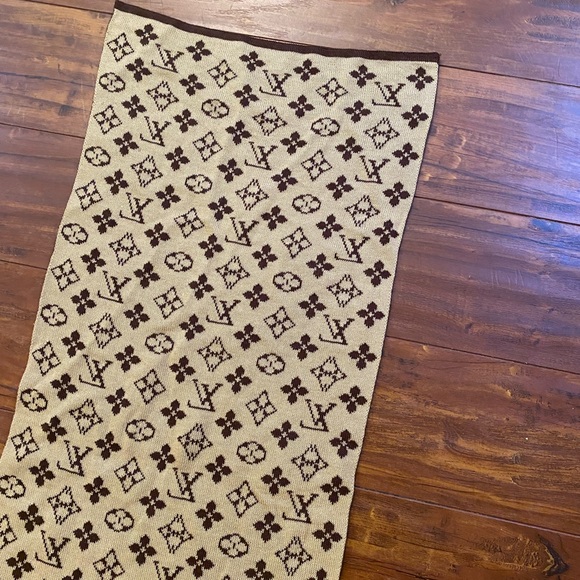 VTG Louis Vuitton Monogram Wool Scarf - Picture 9 of 9